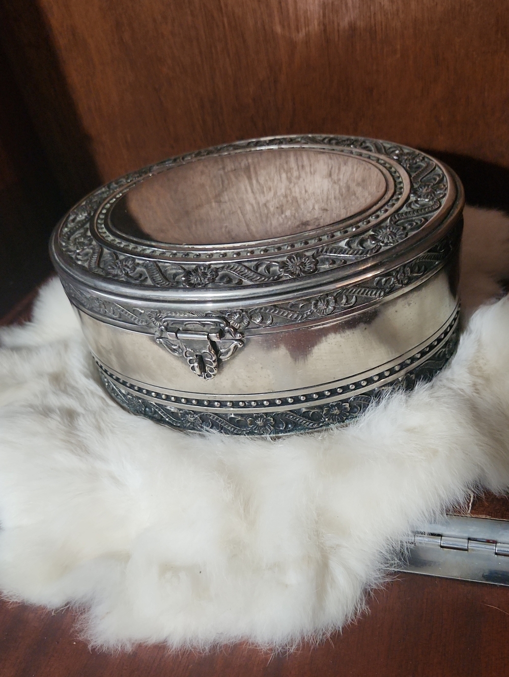 Ornate Oval Silver Jewelry Box